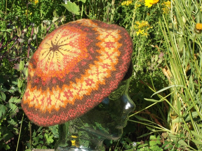Hat dyed with madder